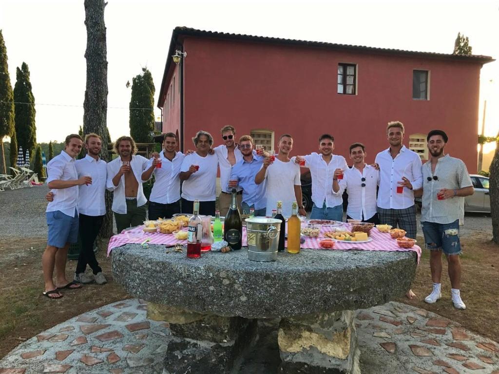 Casa Vacanze Podere Marilla Peccioli Eksteriør billede